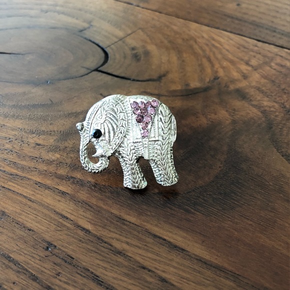 Crystal Rhinestone Elephant Ring - Picture 1 of 8